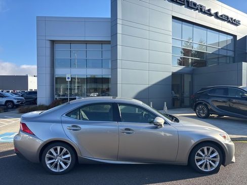 Used 2014 Lexus IS 250 image 2