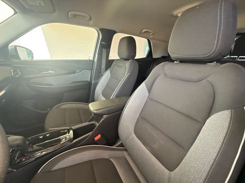Used 2023 Chevrolet TrailBlazer LT FWD image 15