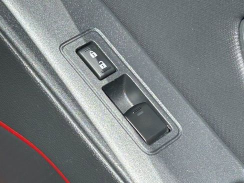 Used 2022 Nissan Frontier PRO-4X w/ Off-Road Protection Package image 34