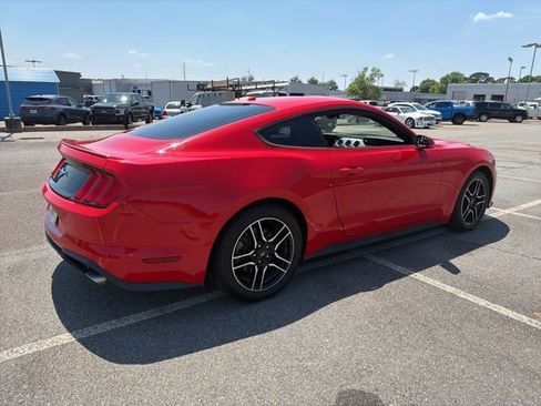 Used 2018 Ford Mustang Premium RWD image 3