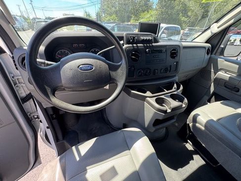 Used 2013 Ford E-350 and Econoline 350 Super Duty w/ PWR Group RWD image 10