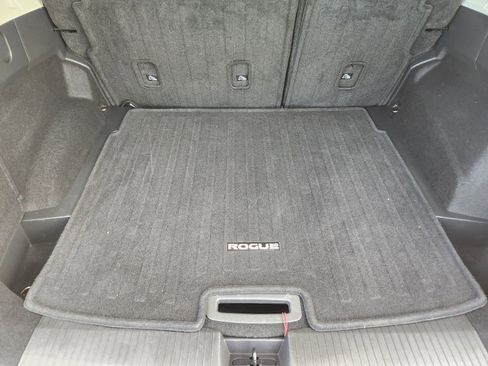 Used 2023 Nissan Rogue SV AWD/4WD image 35