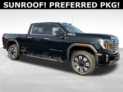 Used 2025 GMC Sierra 2500 Denali image 1