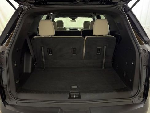Used 2023 Chevrolet Traverse LS AWD/4WD image 11