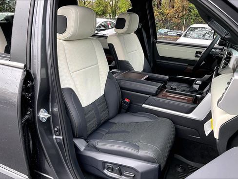 Used 2025 Toyota Tundra Capstone image 9