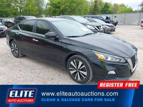 Used 2021 Nissan Altima 2.5 SV FWD image 1