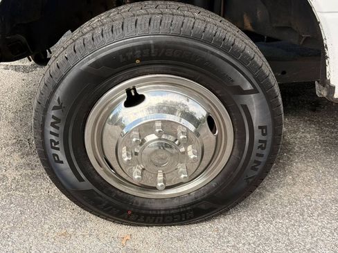 Used 2017 Ford F350 XL w/ Power Equipment Group AWD/4WD image 23
