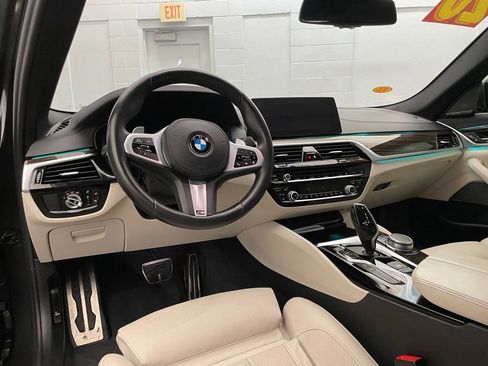 Used 2020 BMW M550i xDrive w/ Premium Package AWD/4WD image 13
