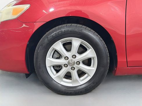 Used 2011 Toyota Camry LE w/ LE Extra-Value Pkg FWD image 30