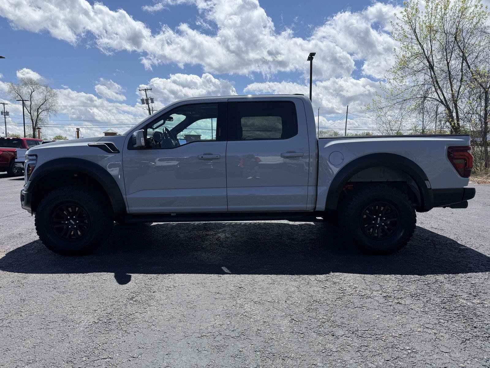 Used 2024 Ford F150 Raptor AWD/4WD image 21