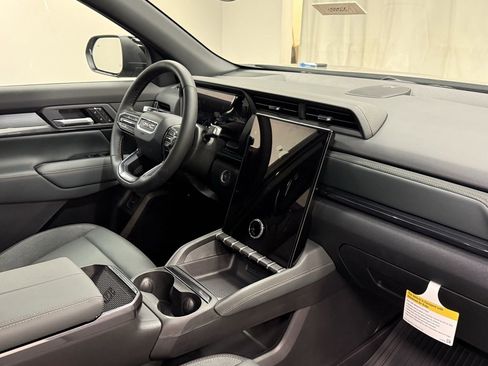 New 2026 GMC Terrain AT4 w/ Convenience Package III image 16