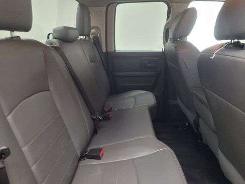 Used 2017 RAM 1500 Tradesman w/ Chrome Appearance Group AWD/4WD image 19