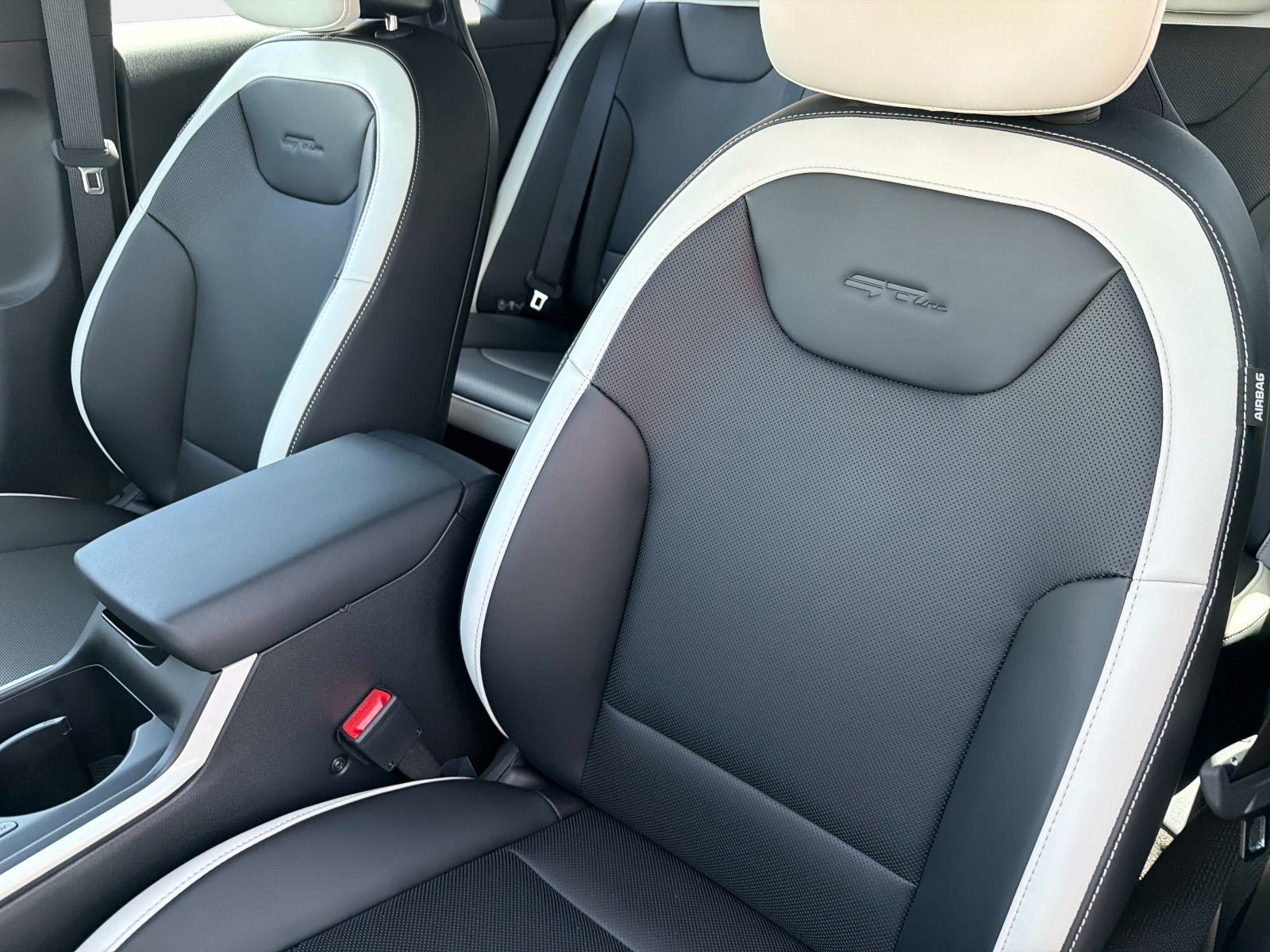 New 2026 Kia K4 GT-Line FWD image 16