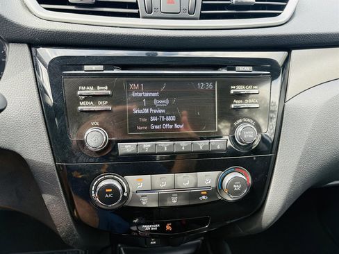 Used 2015 Nissan Rogue S image 7