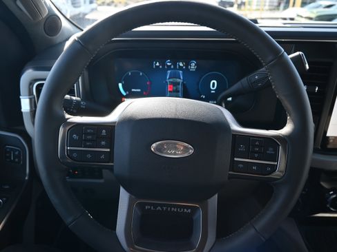 Used 2026 Ford F450 Platinum w/ Platinum Plus Package image 20