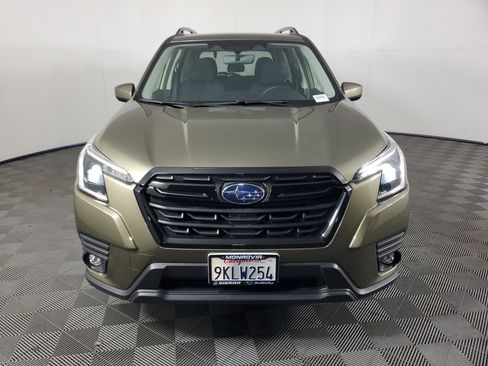 Used 2024 Subaru Forester Premium AWD/4WD image 9