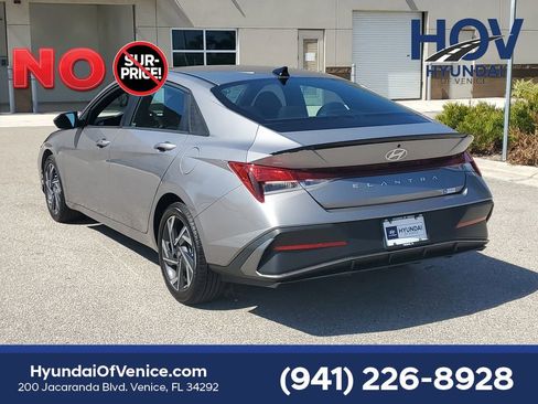 Certified 2025 Hyundai Elantra Sport FWD image 7