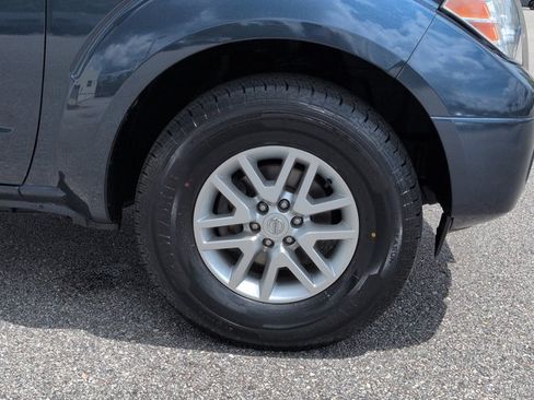 Certified 2020 Nissan Frontier SV RWD image 11