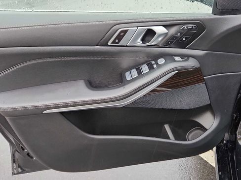 Certified 2024 BMW X7 xDrive40i image 12