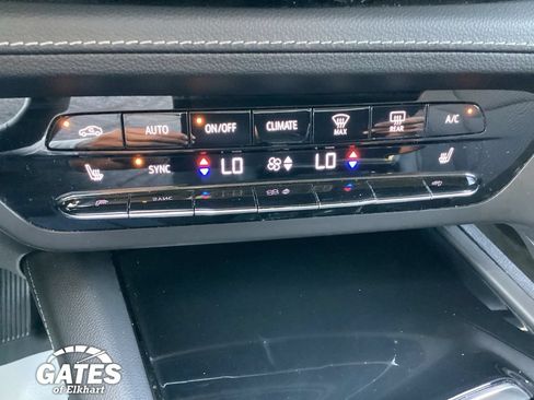 Used 2022 Buick Envision Preferred FWD image 21