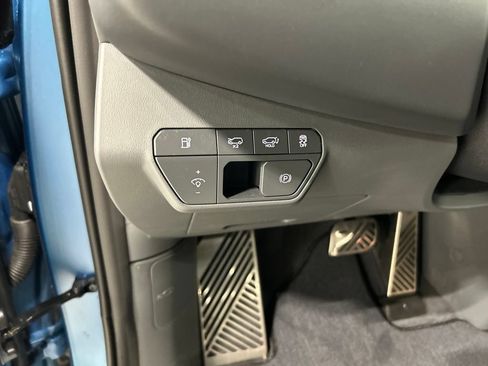Certified 2024 Kia EV9 GT-Line AWD/4WD image 15