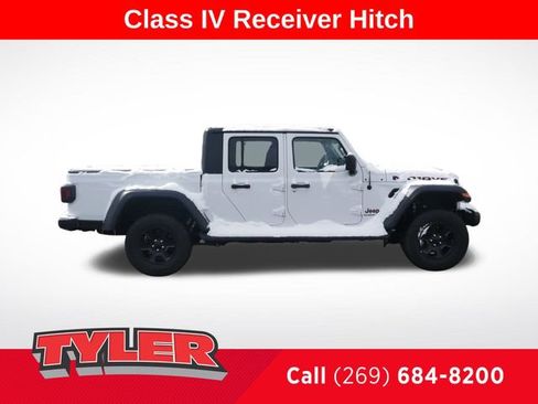 Used 2022 Jeep Gladiator Mojave w/ Cold Weather Group AWD/4WD image 9