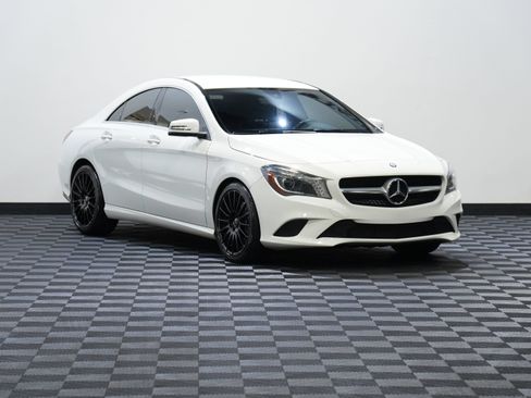 Used 2015 Mercedes-Benz CLA 250 image 5