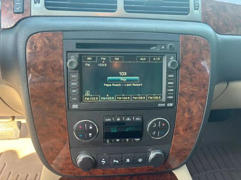 Used 2007 Chevrolet Avalanche LTZ w/ LTZ Preferred Equipment Group RWD image 14