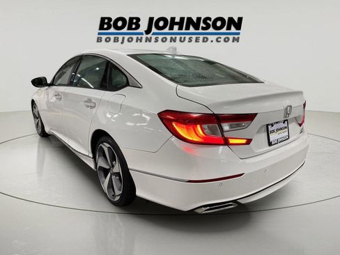 Used 2020 Honda Accord Touring image 4