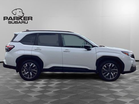 Used 2025 Subaru Forester Touring w/ Popular Package - Touring AWD/4WD image 6