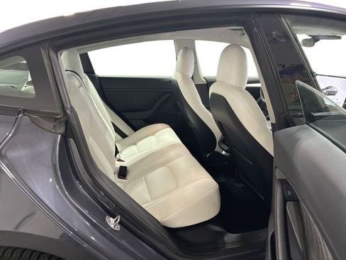 Certified 2022 Tesla Model 3 Long Range AWD/4WD image 8