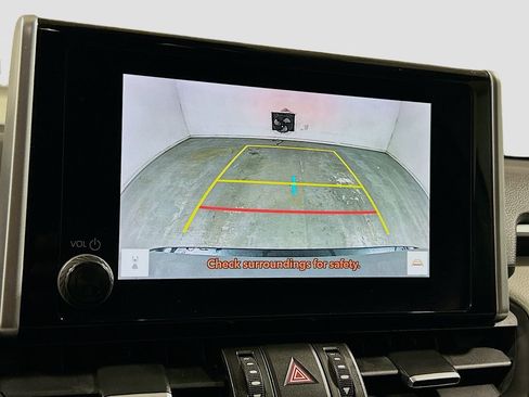 Used 2023 Toyota RAV4 XLE Premium FWD image 11
