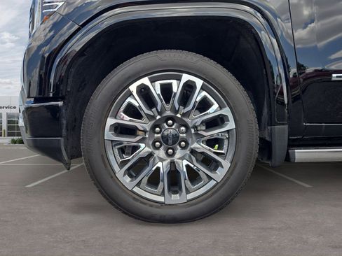 Used 2025 GMC Sierra 1500 Denali Ultimate AWD/4WD image 10