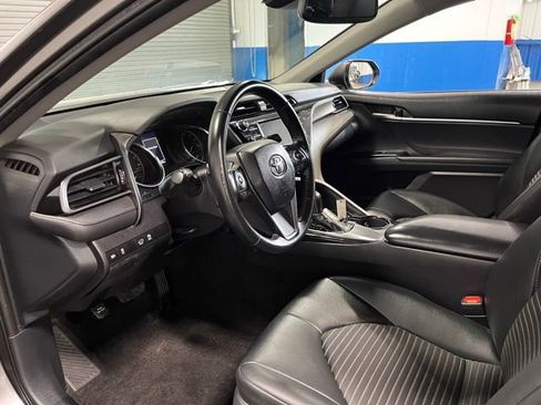Used 2019 Toyota Camry SE w/ Convenience Package FWD image 20