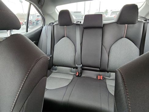 Used 2019 Toyota Camry LE image 12