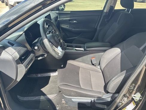 Used 2023 Nissan Sentra SV FWD image 17