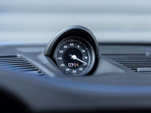 Certified 2022 Porsche 911 Carrera 4 GTS image 17