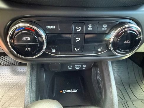Used 2023 Chevrolet TrailBlazer ACTIV w/ Sun and Liftgate Package AWD/4WD image 21