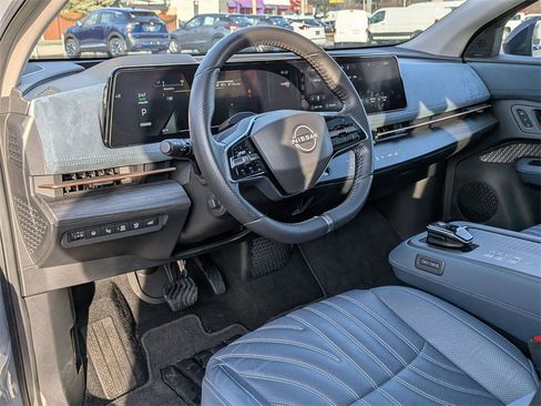 Used 2024 Nissan Ariya AWD image 10