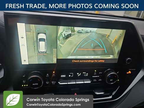 Used 2023 Toyota Highlander Platinum AWD/4WD image 14