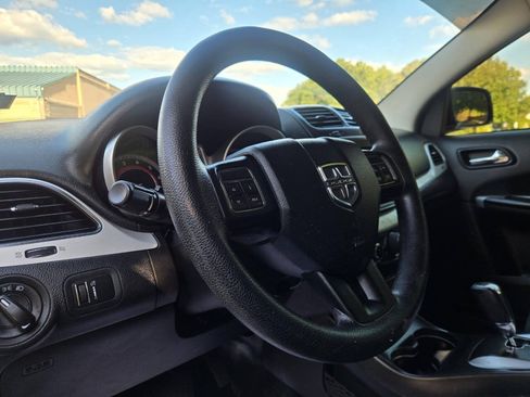 Used 2014 Dodge Journey SE w/ Flexible Seating Group FWD image 19