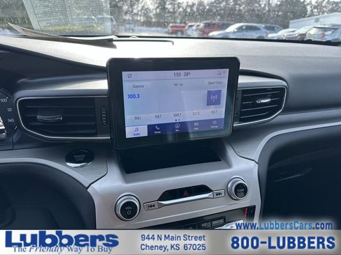 Used 2022 Ford Explorer XLT w/ Equipment Group 202A image 16