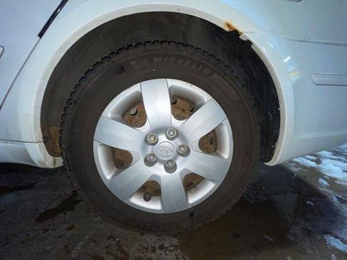 Used 2010 Hyundai Sonata GLS image 14