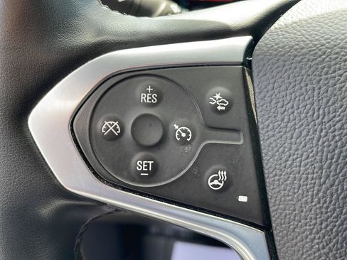 Used 2023 Chevrolet Traverse LT w/ LT Premium Package FWD image 15