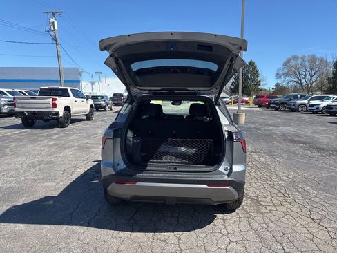 New 2026 Chevrolet Equinox LT AWD/4WD image 6