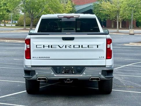 Used 2023 Chevrolet Silverado 1500 LTZ w/ Technology Package AWD/4WD image 6