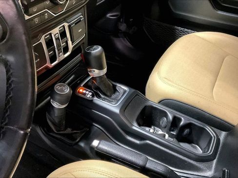 Used 2020 Jeep Wrangler Unlimited Sport image 17