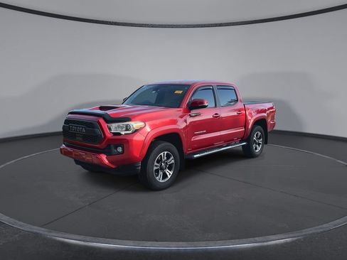 Used 2019 Toyota Tacoma TRD Sport RWD image 4