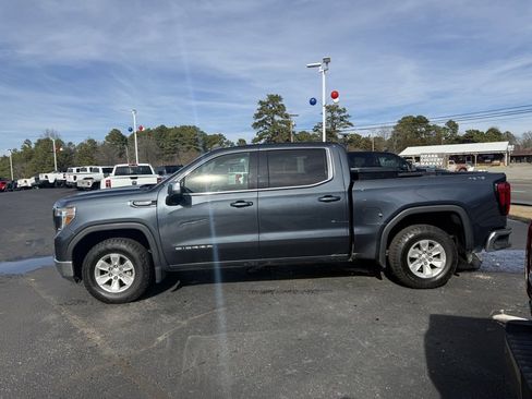 Used 2022 GMC Sierra 1500 SLE image 9