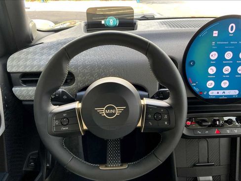 Used 2025 MINI Cooper S image 5